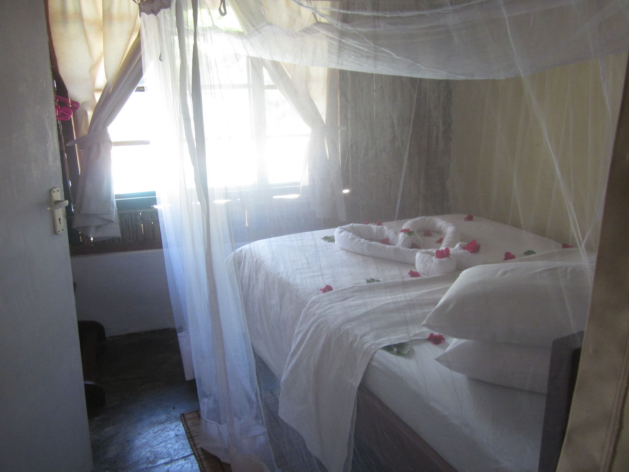 Baobab Beach Lodge And Backpackers Vilanculos Extérieur photo